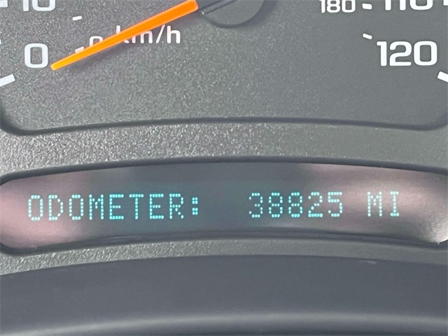 2004 Chevrolet Silverado 3500HD Work Truck photo 25
