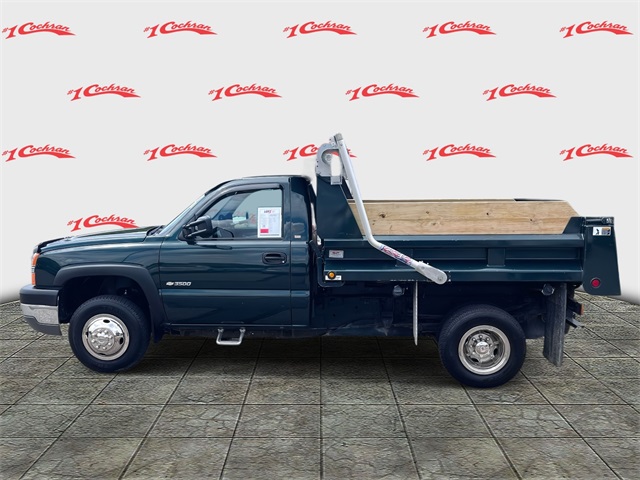 2004 Chevrolet Silverado 3500HD Work Truck photo 5