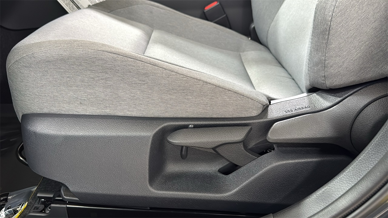 2026 Toyota Camry LE photo 14