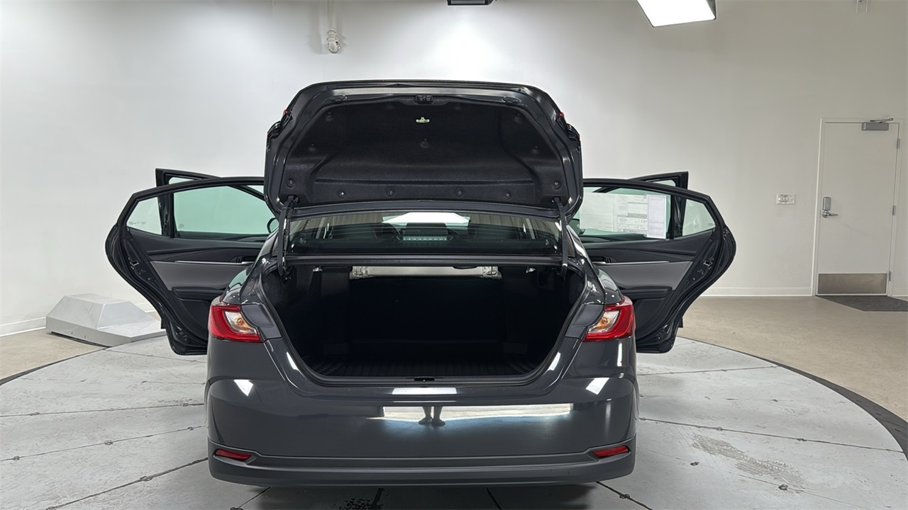 2026 Toyota Camry LE photo 16