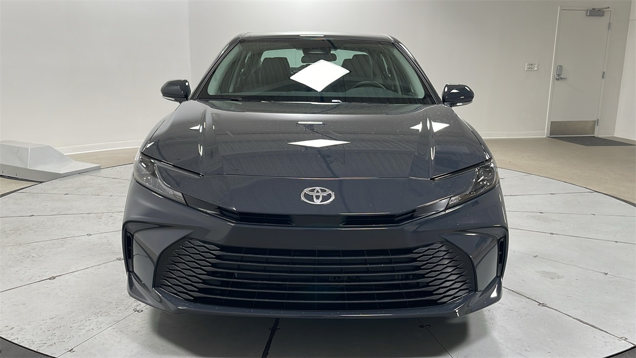 2026 Toyota Camry LE photo 2