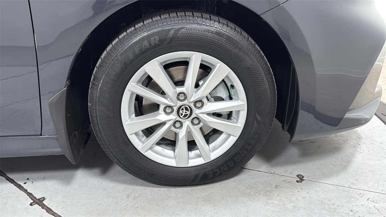 2026 Toyota Camry LE photo 21