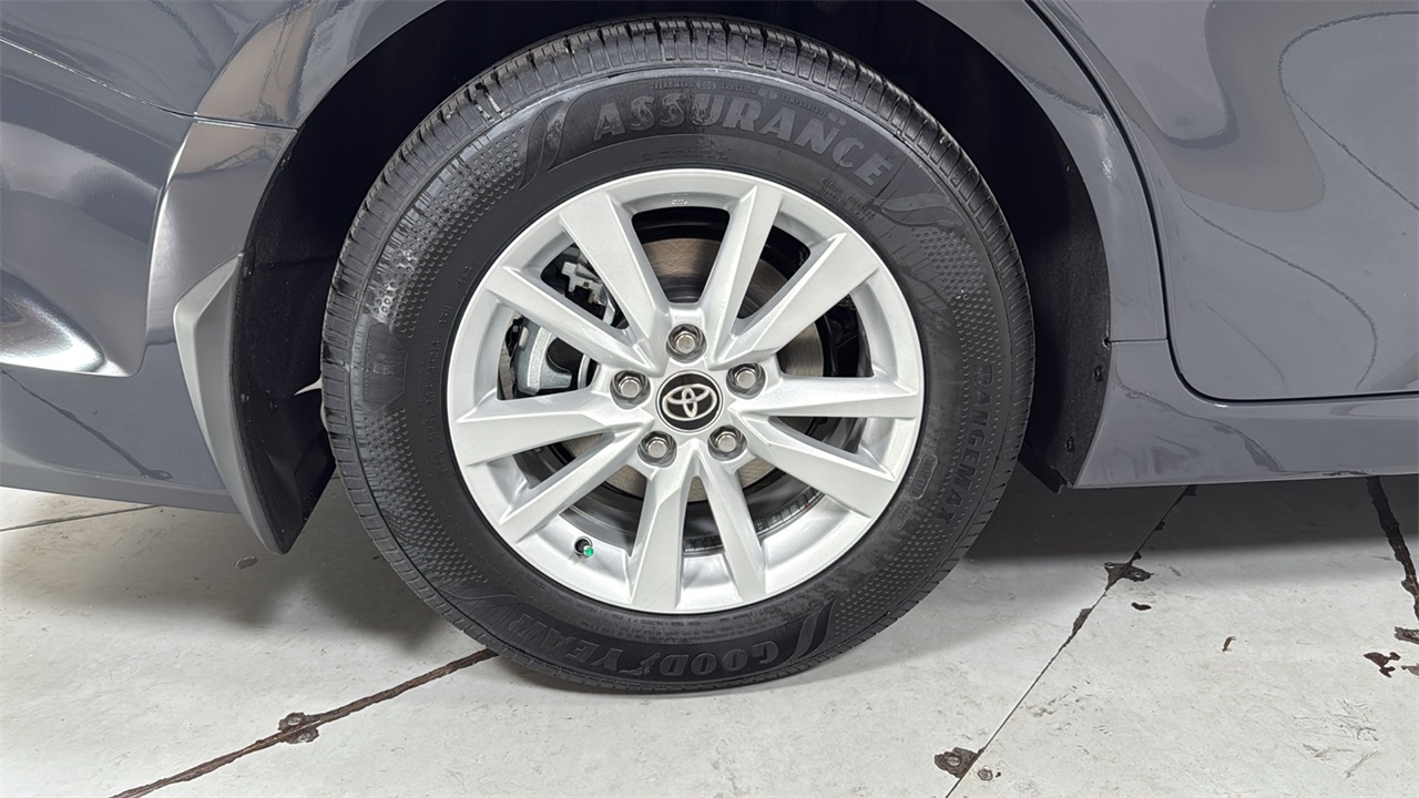 2026 Toyota Camry LE photo 22