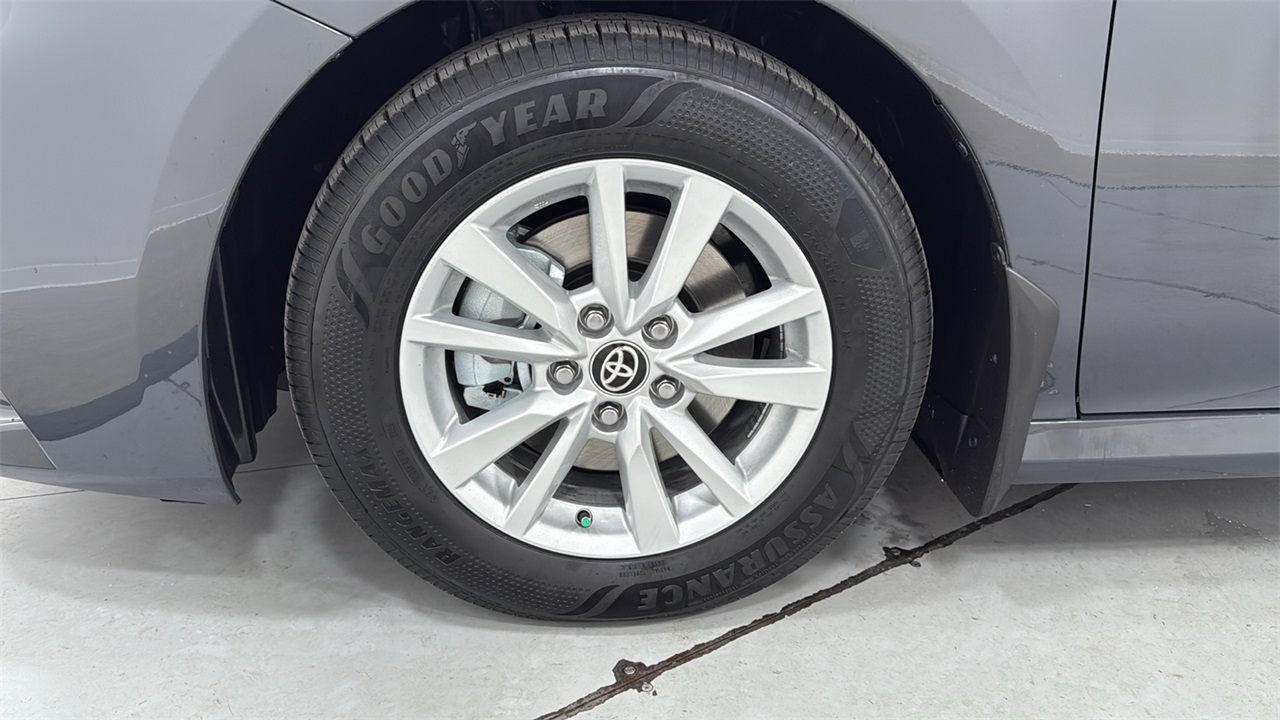 2026 Toyota Camry LE photo 24