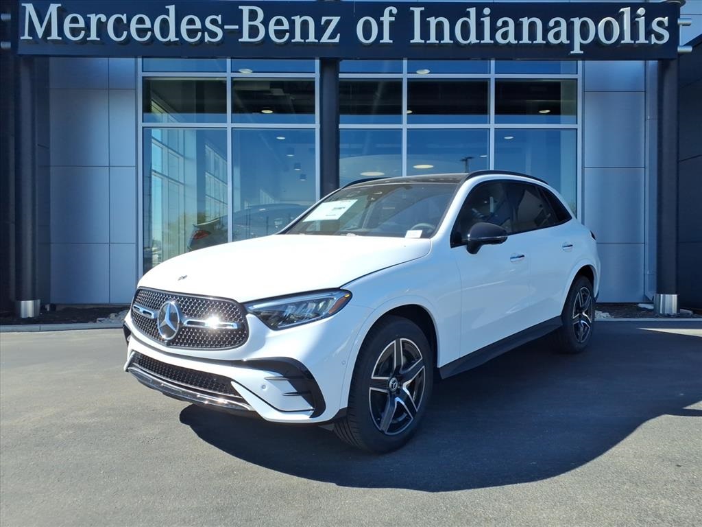 2026 Mercedes-Benz GLC Base's photo