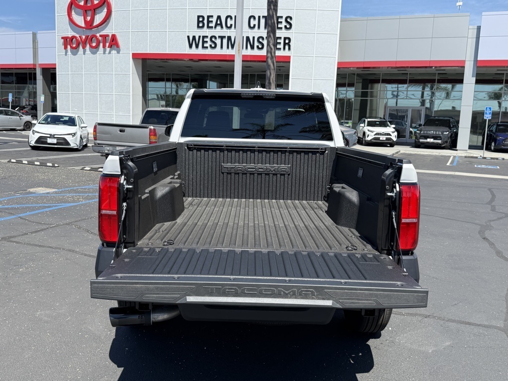 2025 Toyota Tacoma SR XtraCab photo 14