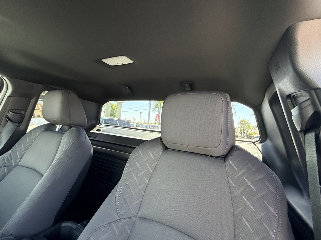 2025 Toyota Tacoma SR XtraCab photo 18