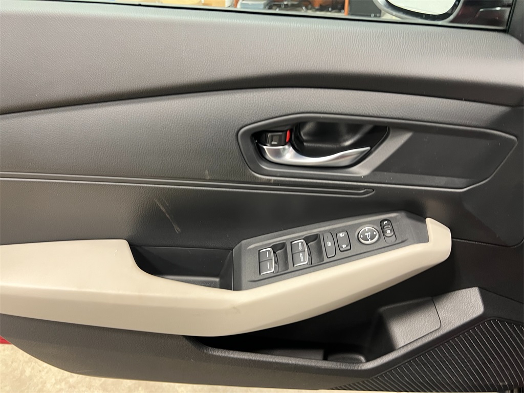 2025 Honda Accord LX Sedan 4 Dr. FWD 13