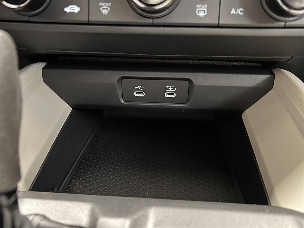 2025 Honda Accord LX Sedan 4 Dr. FWD 19