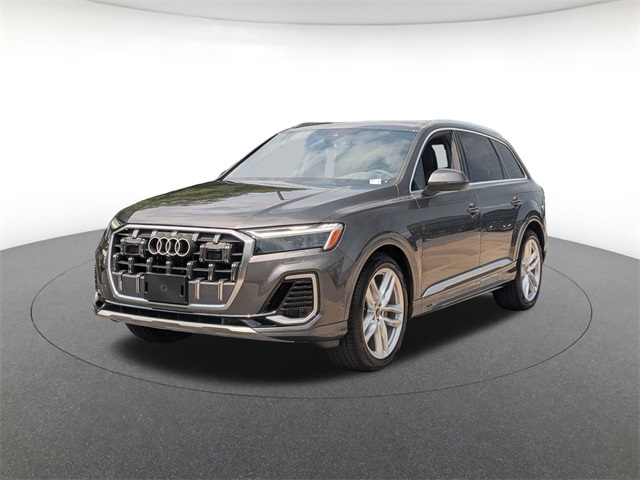new 2025 Audi Q7 car, priced at $69,382