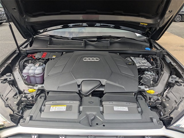 new 2025 Audi Q7 car, priced at $69,382