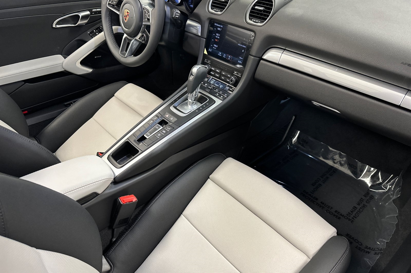 2025 Porsche Boxster S photo 15