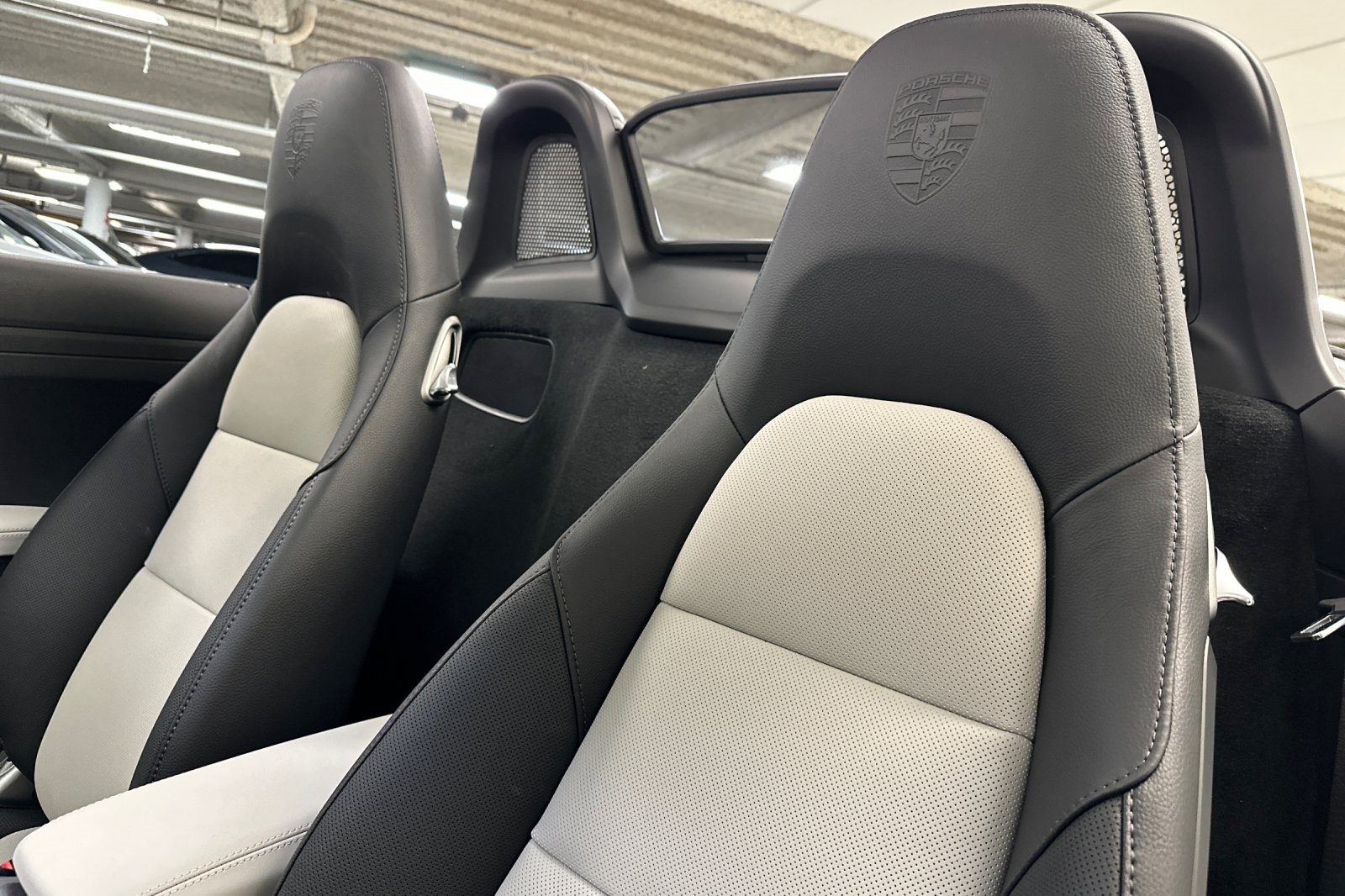 2025 Porsche Boxster S photo 5