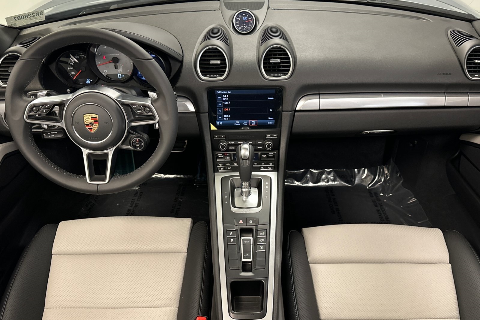2025 Porsche Boxster S photo 6