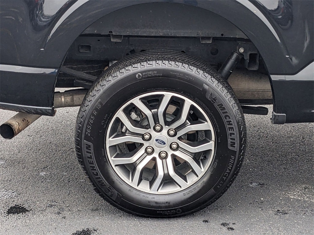 2021 Ford F-150 XLT photo 9