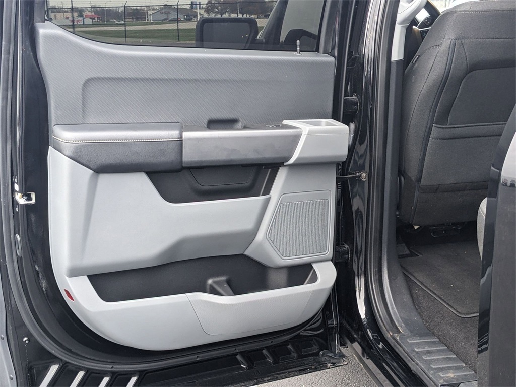 2021 Ford F-150 XLT photo 28