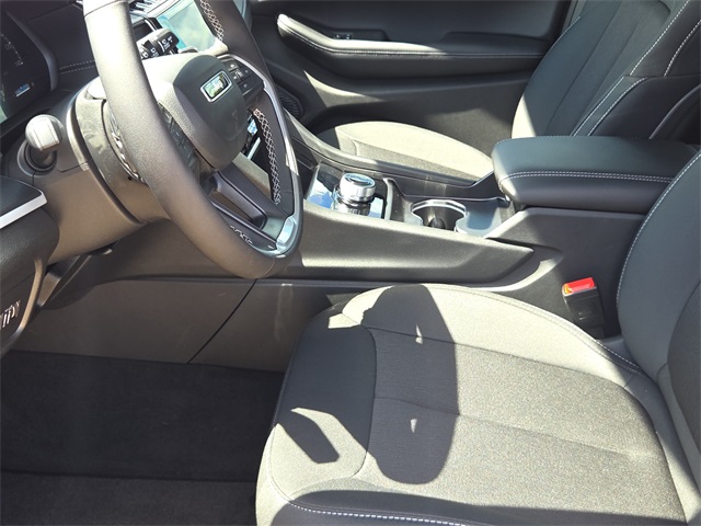2025 Jeep Grand Cherokee Laredo photo 12