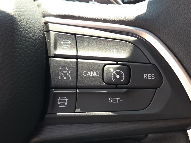 2025 Jeep Grand Cherokee Laredo photo 18