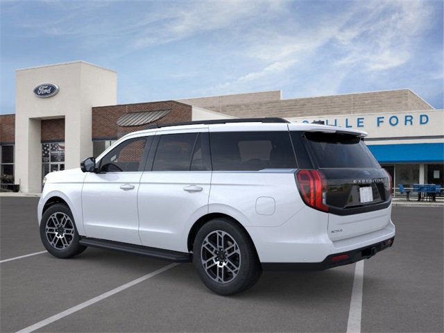 2025 Ford Expedition photo 2
