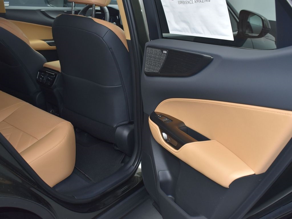 2026 Lexus NX 350 Luxury AWD photo 15