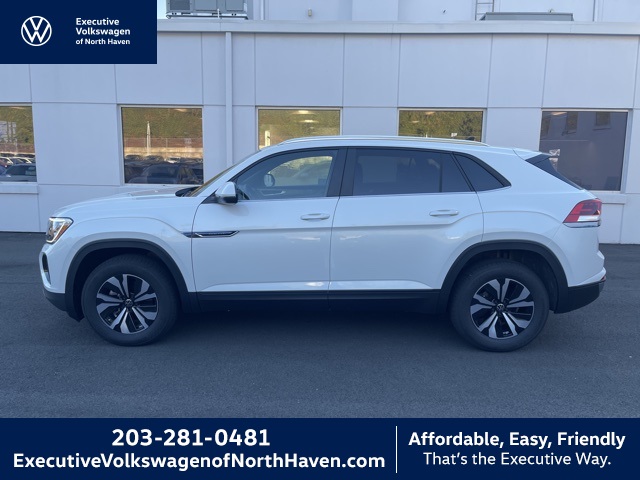 2026 Volkswagen Atlas Cross Sport SE's photo