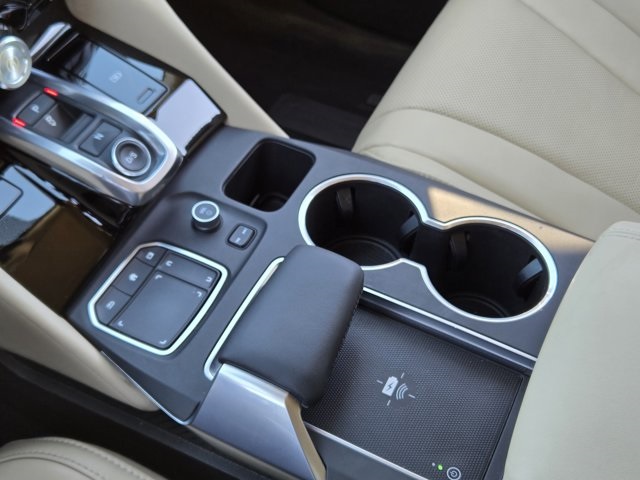 used 2023 Acura MDX car, priced at $39,300