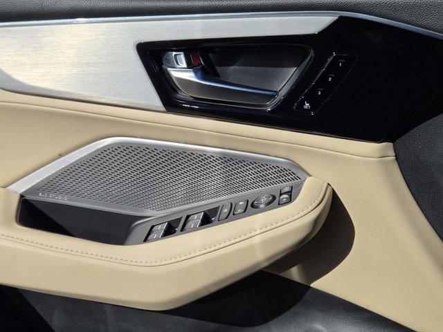 used 2023 Acura MDX car, priced at $39,300