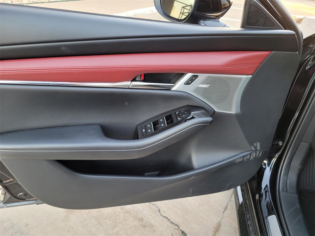 used 2025 Mazda Mazda3 car, priced at $32,500