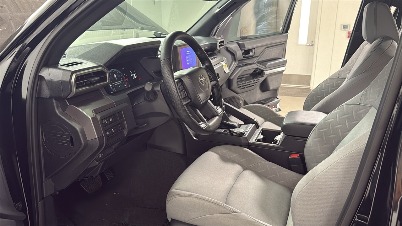 2025 Toyota Tacoma SR5 Double Cab photo 10