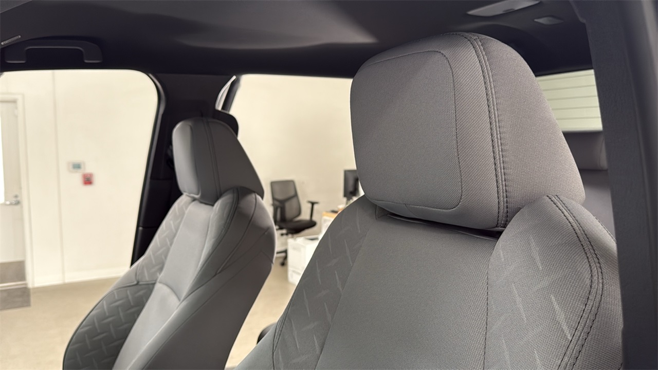 2025 Toyota Tacoma SR5 Double Cab photo 11
