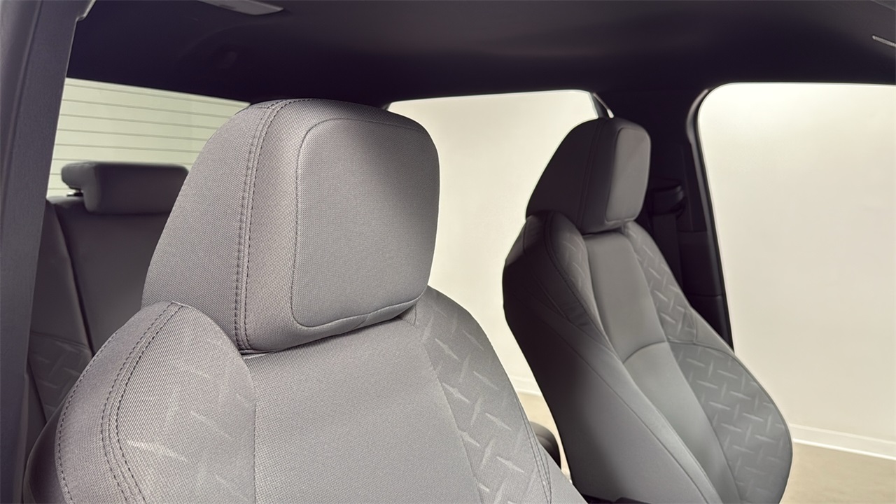 2025 Toyota Tacoma SR5 Double Cab photo 17