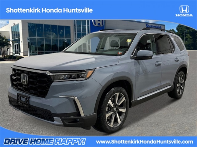 2025 Honda Pilot Touring's photo