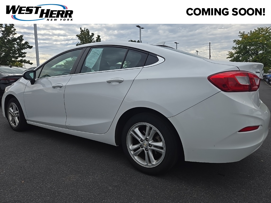 2018 Chevrolet Cruze LT photo 3