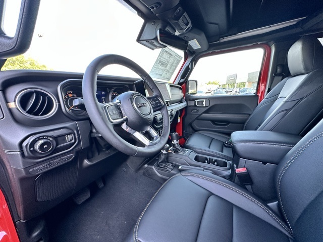 2025 Firecracker Red Clearcoat Jeep Wrangler Sahara 4X4 SUV