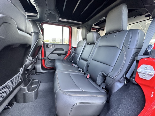 2025 Firecracker Red Clearcoat Jeep Wrangler Sahara 4X4 SUV