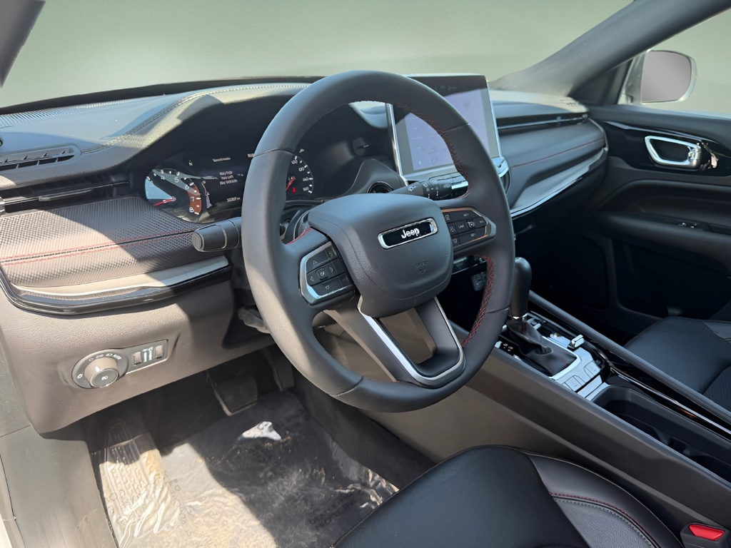 Used 2025 Jeep Compass SUV