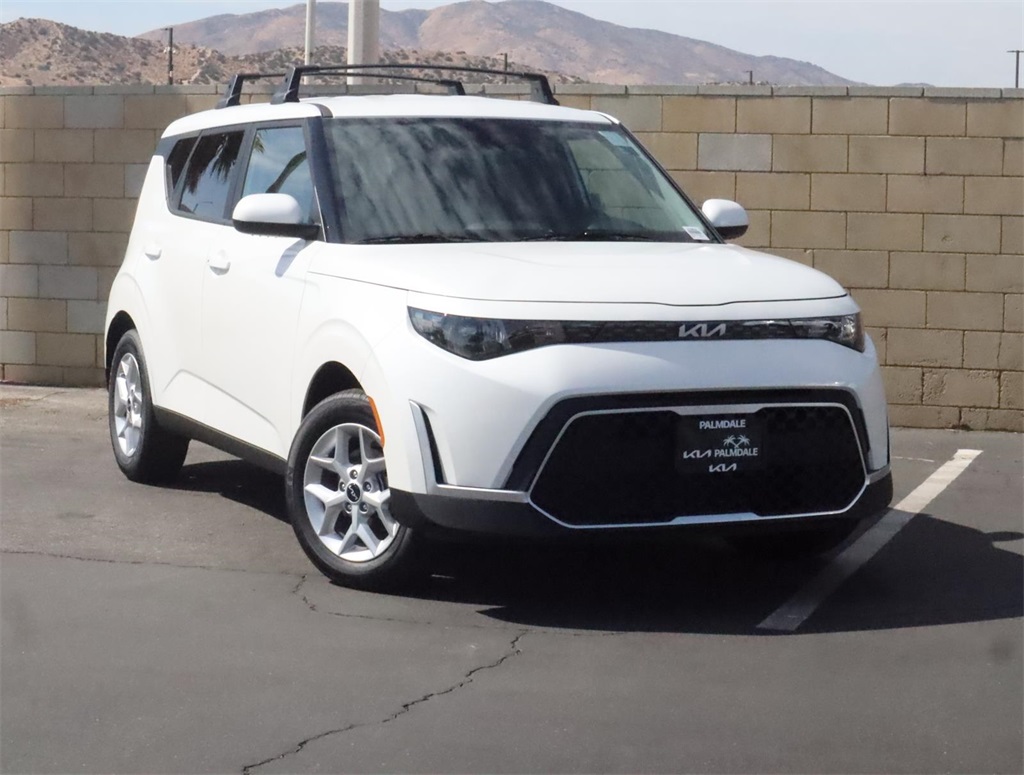 2025 Kia Soul S's photo