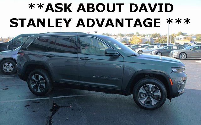 used 2022 Jeep Grand Cherokee car, priced at $22,100