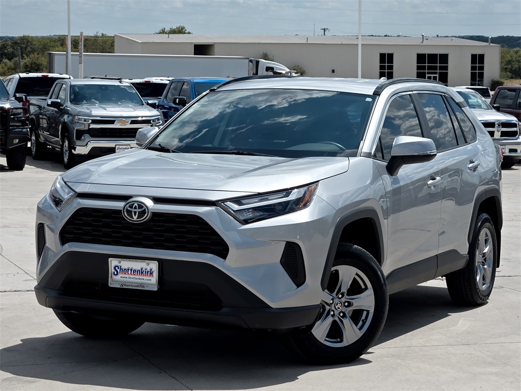 Used 2025 Toyota RAV4 XLE with VIN 2T3P1RFV7SC495395 for sale in Northfield, Minnesota
