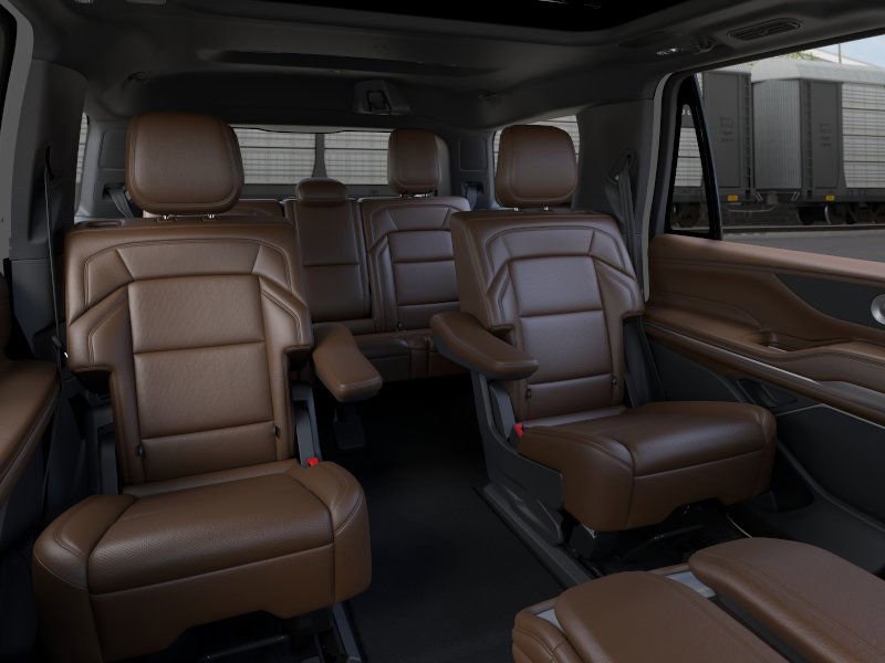new 2026 Lincoln Navigator car, priced at $106,090