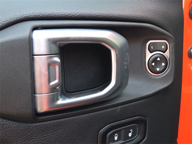 2023 Jeep Wrangler Rubicon 392 photo 14