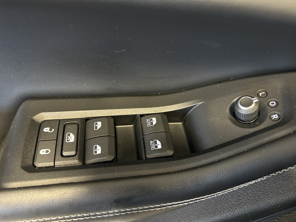 used 2023 Jeep Grand Cherokee car, priced at $27,786