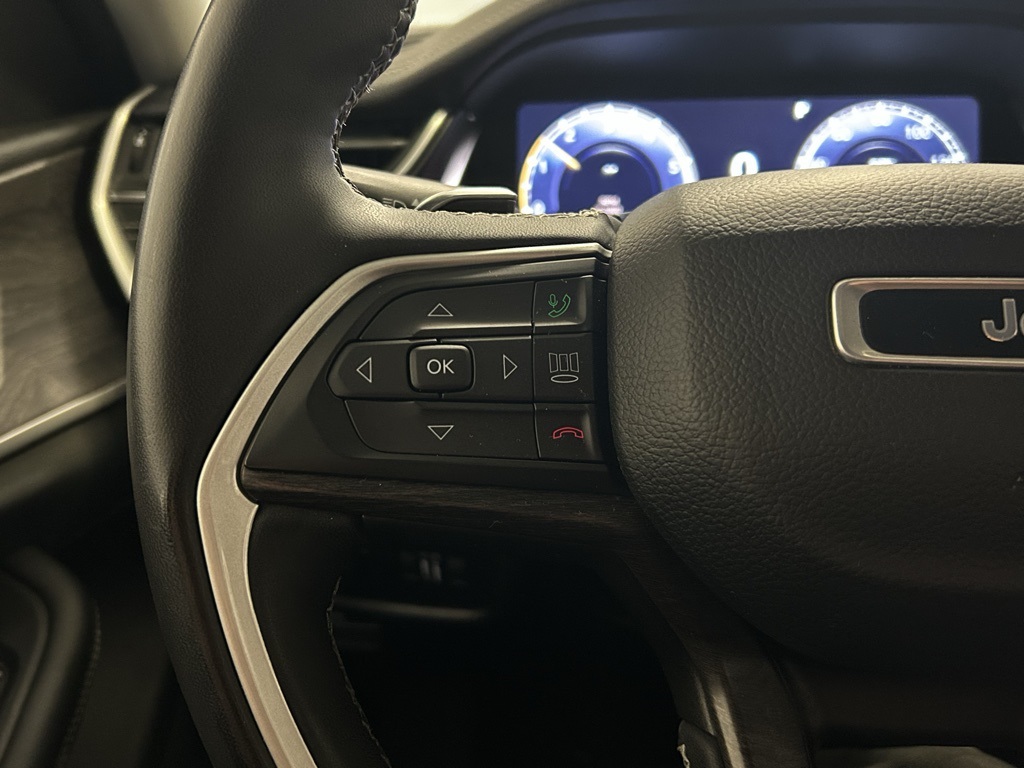 used 2023 Jeep Grand Cherokee car, priced at $27,786