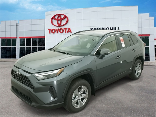 2025 Toyota RAV4 LE's photo