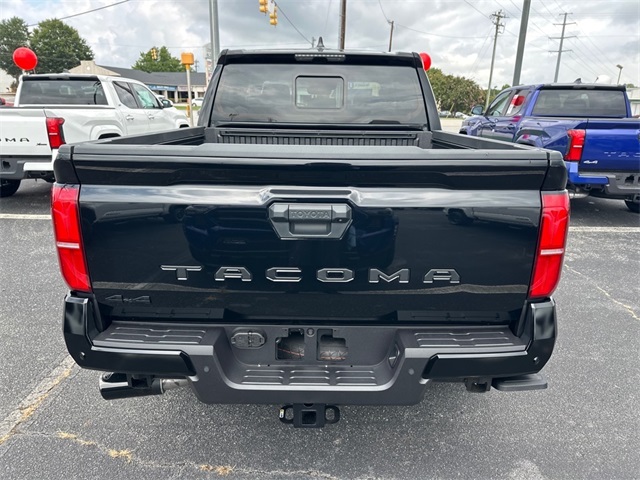 2025 Toyota Tacoma TRD Off-Road 4x4 Double Cab photo 4