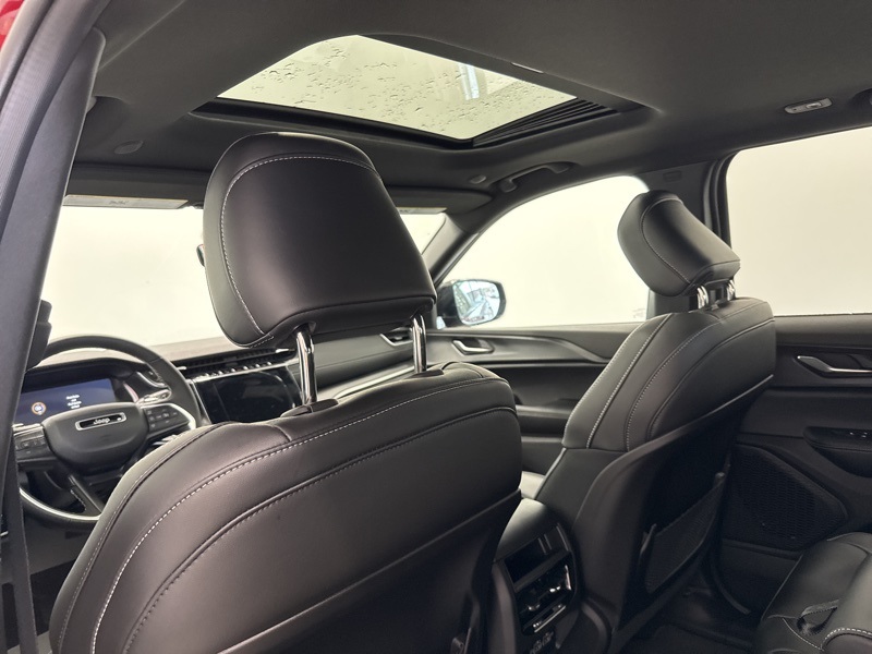 2025 Jeep Grand Cherokee Altitude X photo 18