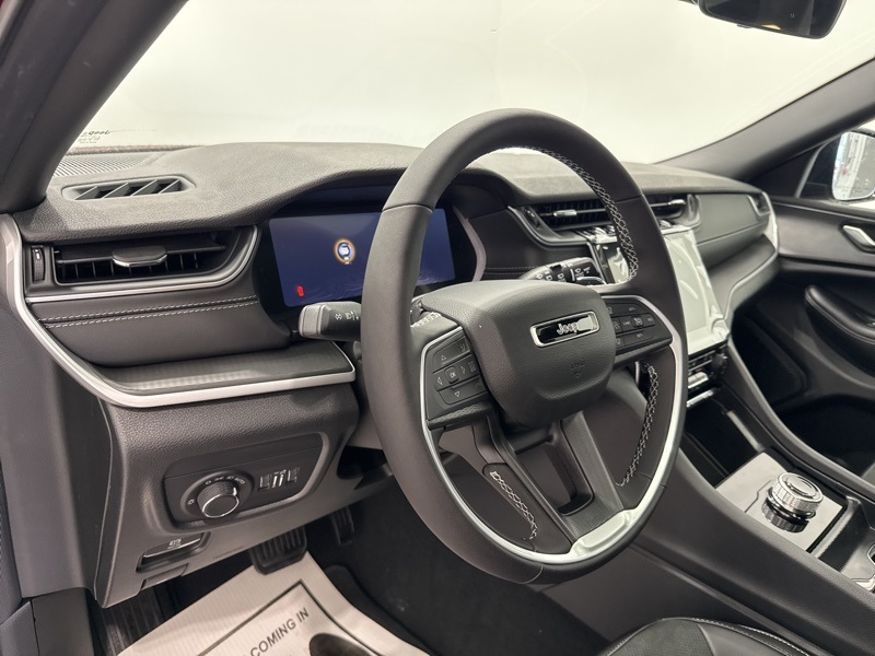 2025 Jeep Grand Cherokee Altitude X photo 21
