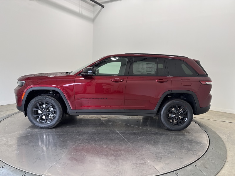 2025 Jeep Grand Cherokee Altitude X photo 4