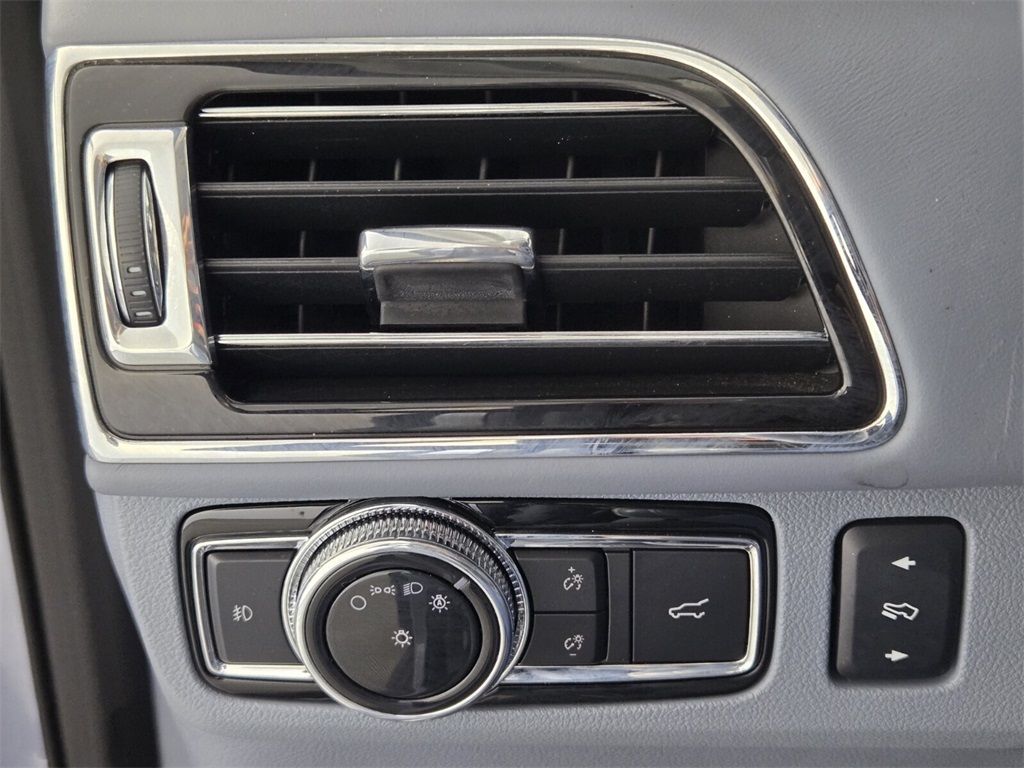 used 2018 Lincoln Navigator car, priced at $32,888