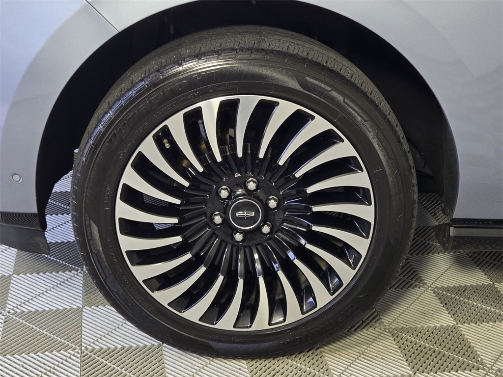 used 2018 Lincoln Navigator car, priced at $32,888